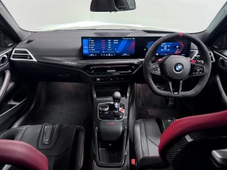 BMW M4 Image 2