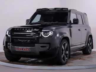 Land Rover Defender 110 Image 6