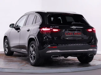 Mercedes-Benz GLA Image 3