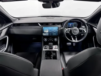 Jaguar F-PACE Image 2
