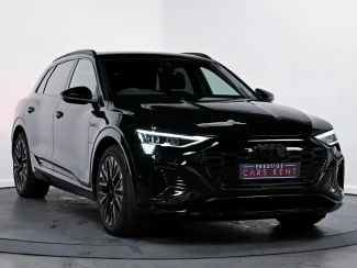 Audi Q8 e-tron Listing Image