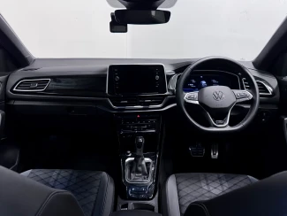 Volkswagen T-Roc Image 2
