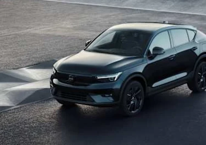 Volvo Car UK launches Black Edition models, welcomes V60 & V90 estates