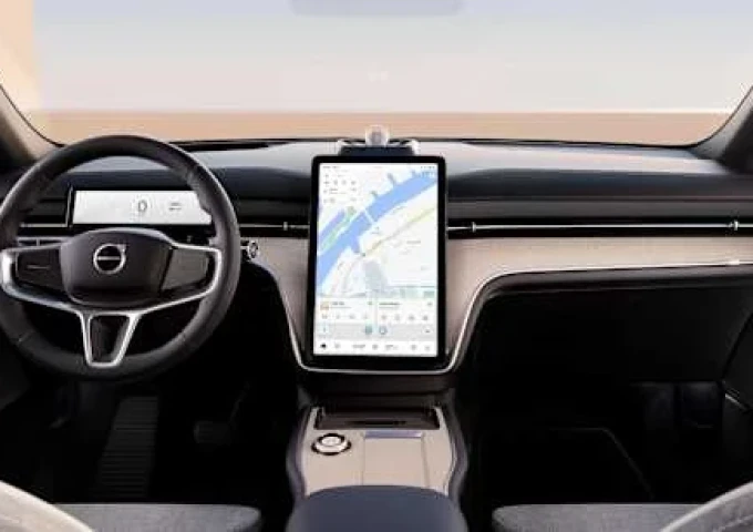 EX90 shines in LA: Media praises our new flagship SUV