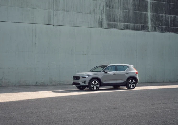 Two of the most frequently asked questions about our fully electric XC40 Recharge and C40 Recharge