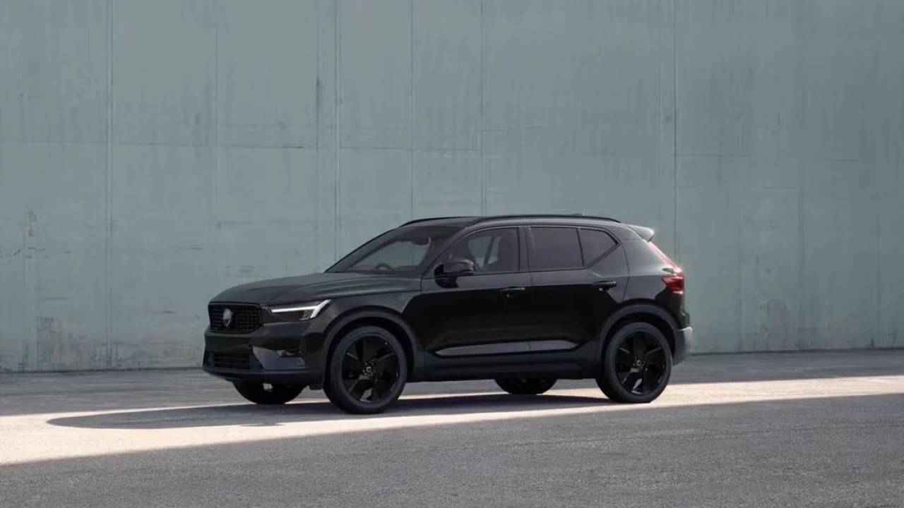 Volvo XC40 B4P Plus Black Edition Ray Chapman Motors