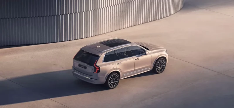 0% APR Volvo Loan with a 50% deposit and save £4,000