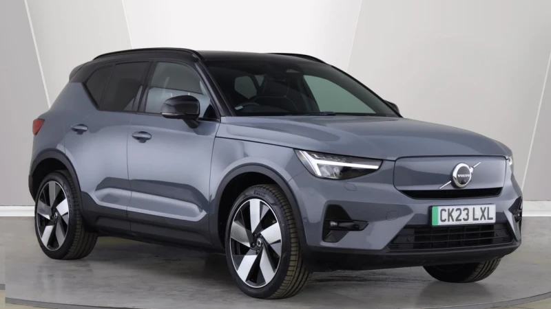 2023 Volvo XC40
