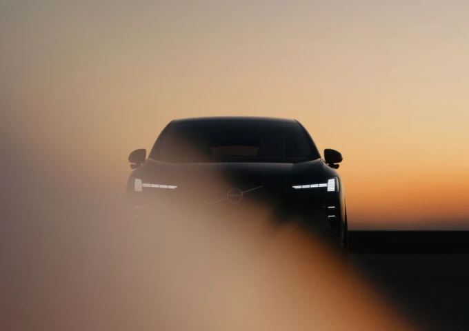 Volvo EX60 wins Reader Award at What Car? Awards 2026