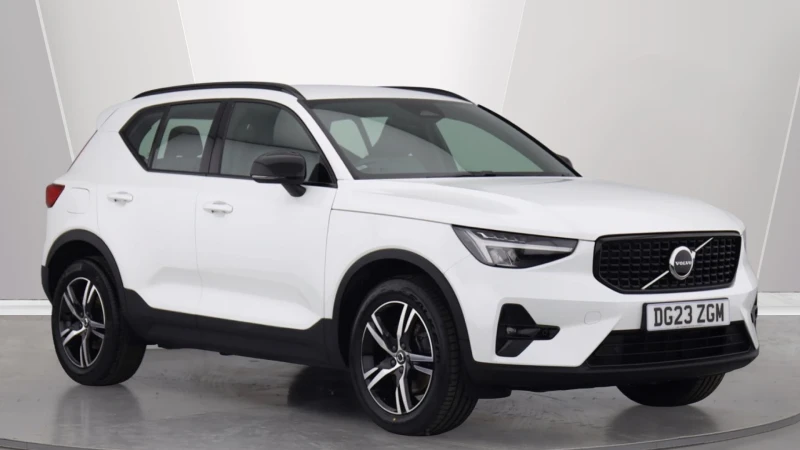 2023 Volvo XC40