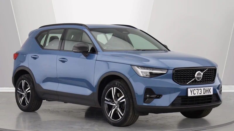 2023 Volvo XC40