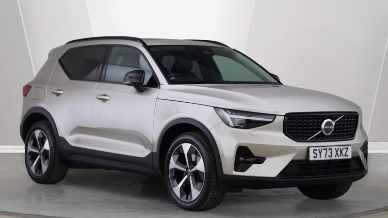 2023 Volvo XC40