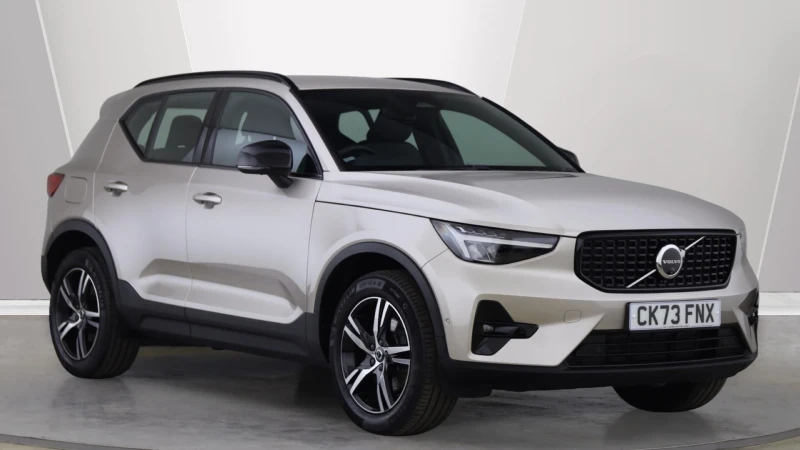 2023 Volvo XC40