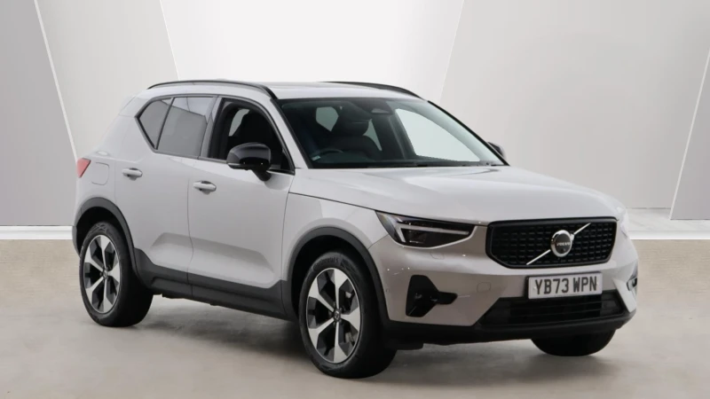 2023 Volvo XC40