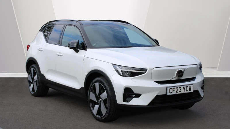 2023 Volvo XC40
