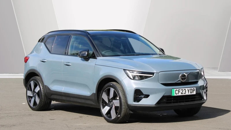 2023 Volvo XC40