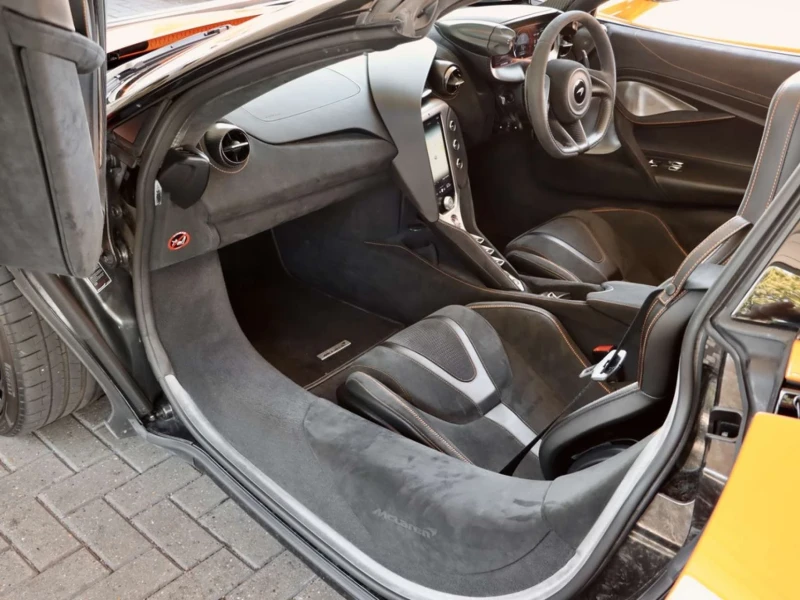 Vehicle image 39