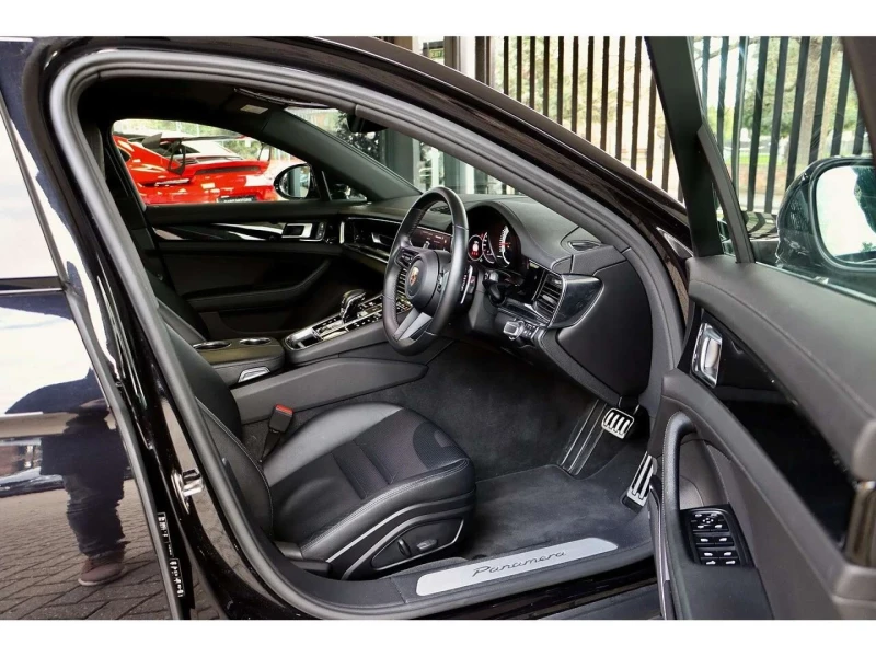 Vehicle image 21