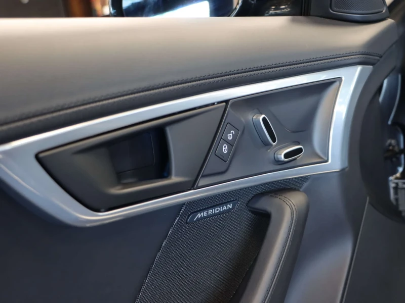 Vehicle image 36