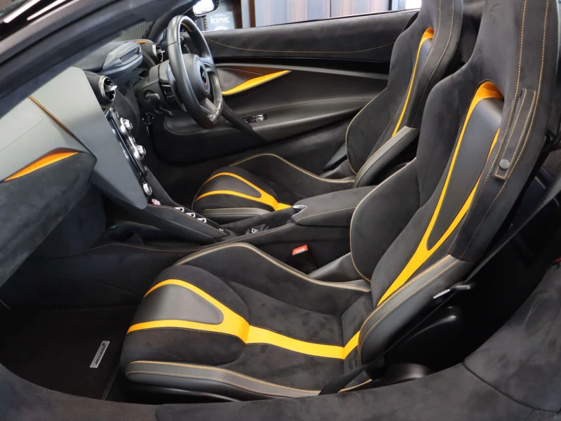 Vehicle image 43