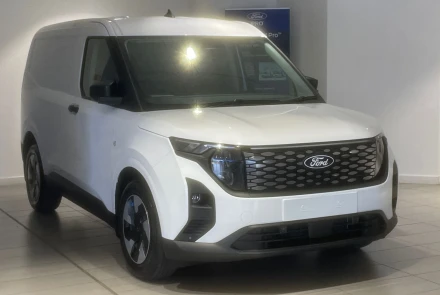 Ford Transit Courier Listing Image