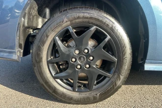 Vehicle Thumbnail 15