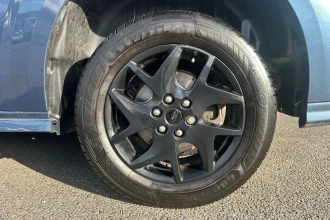 Vehicle Thumbnail 17