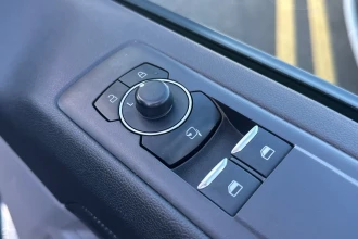 Vehicle Thumbnail 25