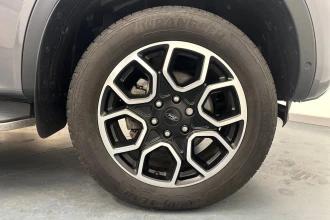 Vehicle Thumbnail 25