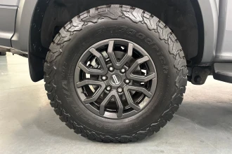 Vehicle Thumbnail 23