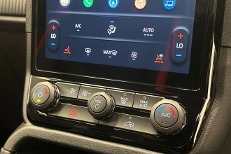 Vehicle Thumbnail 38