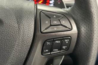 Vehicle Thumbnail 30