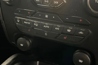 Vehicle Thumbnail 33