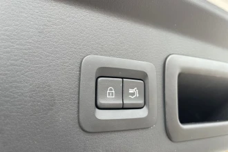 Vehicle Thumbnail 26