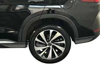 Vehicle Thumbnail 10