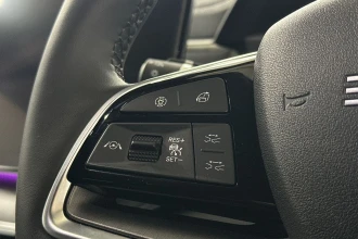 Vehicle Thumbnail 28