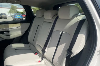 Vehicle Thumbnail 13