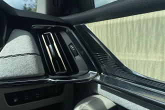 Vehicle Thumbnail 37