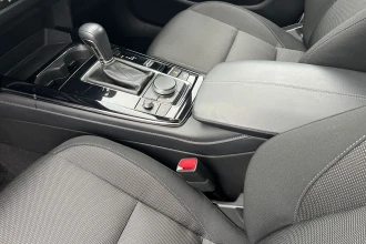 Vehicle Thumbnail 32