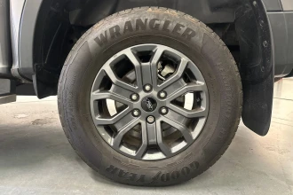 Vehicle Thumbnail 20