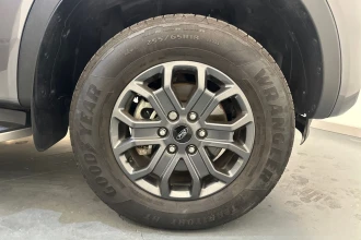 Vehicle Thumbnail 24