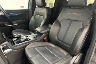 Vehicle Thumbnail 16