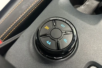 Vehicle Thumbnail 32