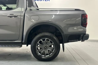 Vehicle Thumbnail 38