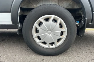 Vehicle Thumbnail 30