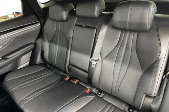 Vehicle Thumbnail 14