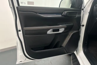 Vehicle Thumbnail 15