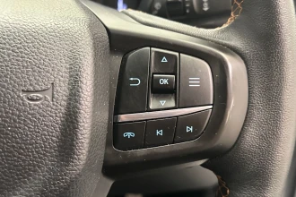 Vehicle Thumbnail 30