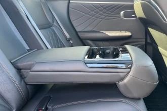 Vehicle Thumbnail 24