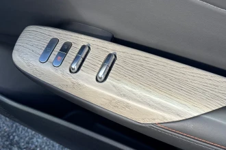 Vehicle Thumbnail 28